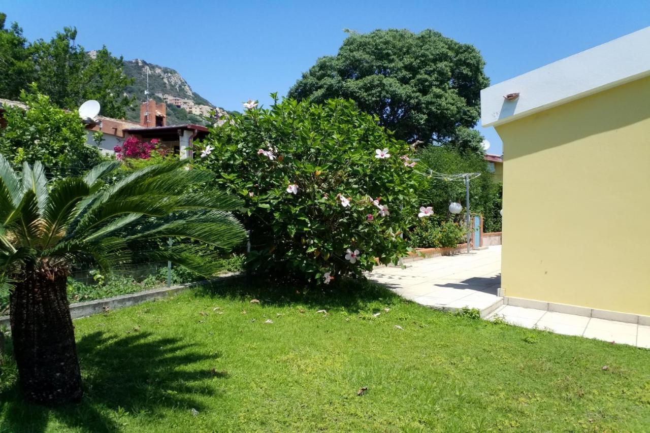Villa Azzurra Nel Centro Di Costa Rei Luaran gambar