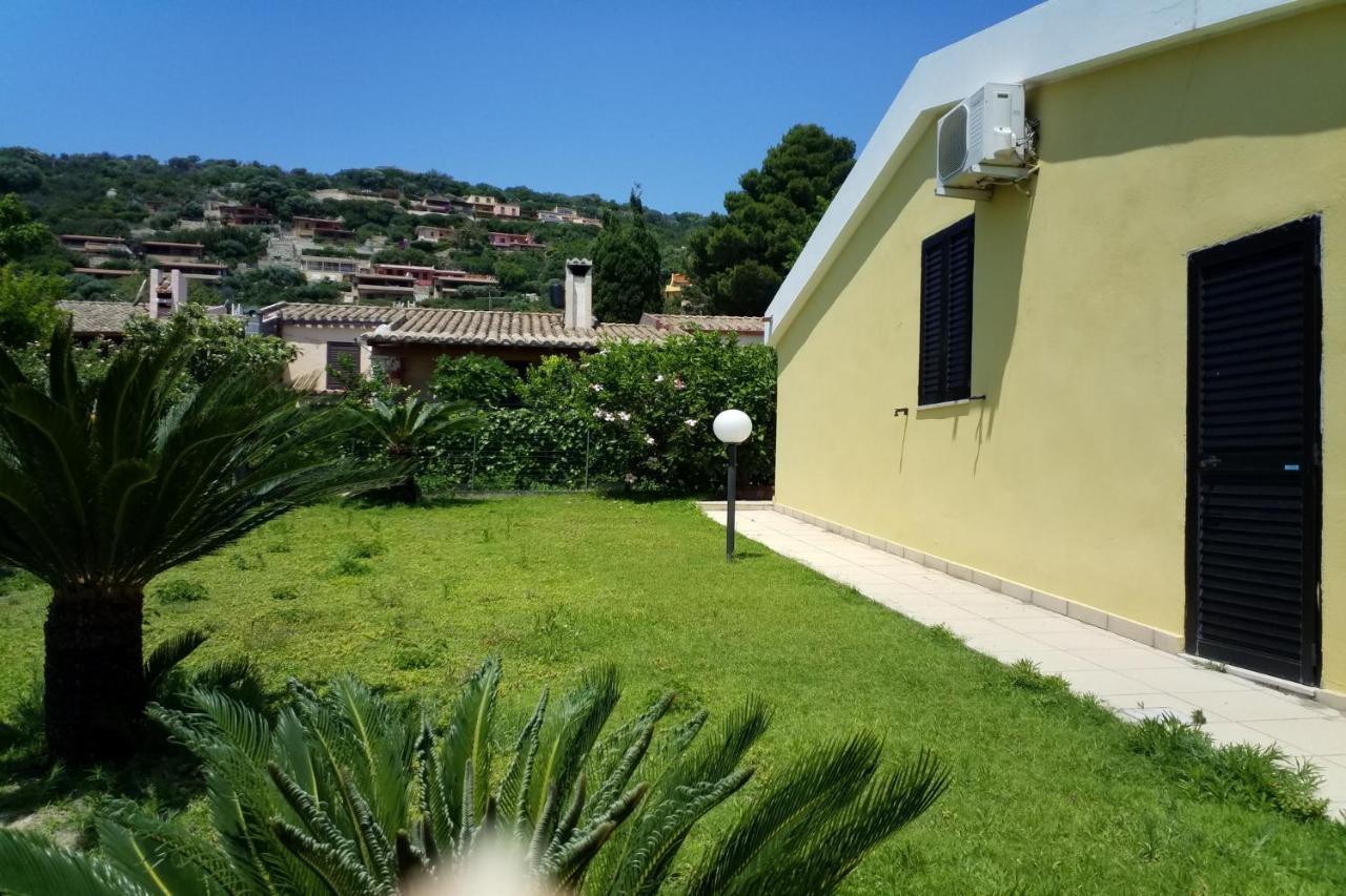 Villa Azzurra Nel Centro Di Costa Rei Luaran gambar