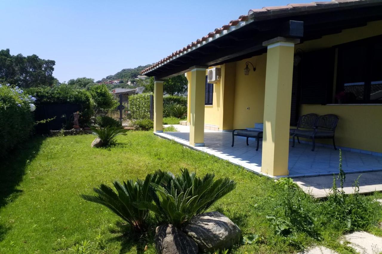Villa Azzurra Nel Centro Di Costa Rei Luaran gambar