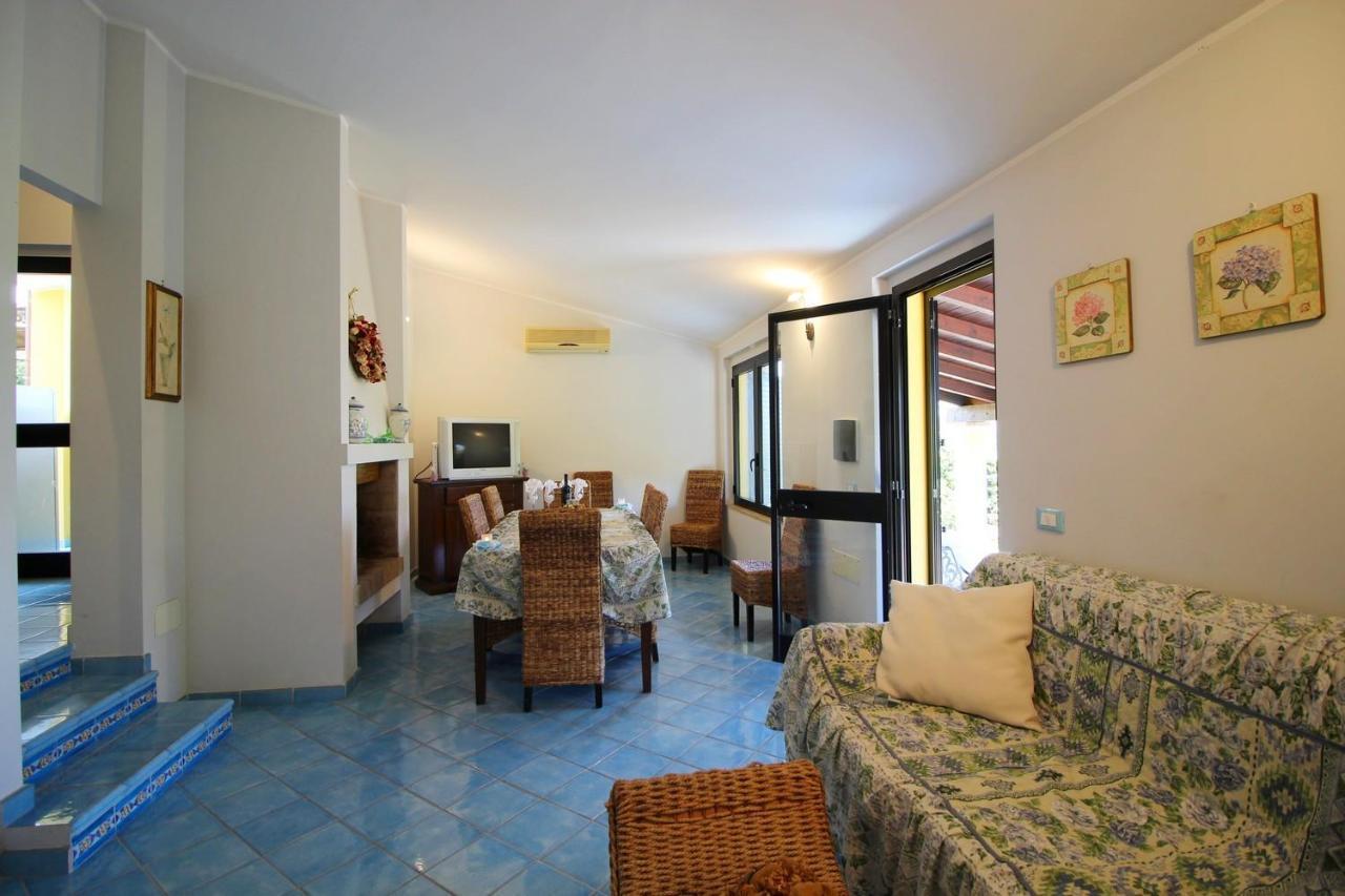 Villa Azzurra Nel Centro Di Costa Rei Luaran gambar