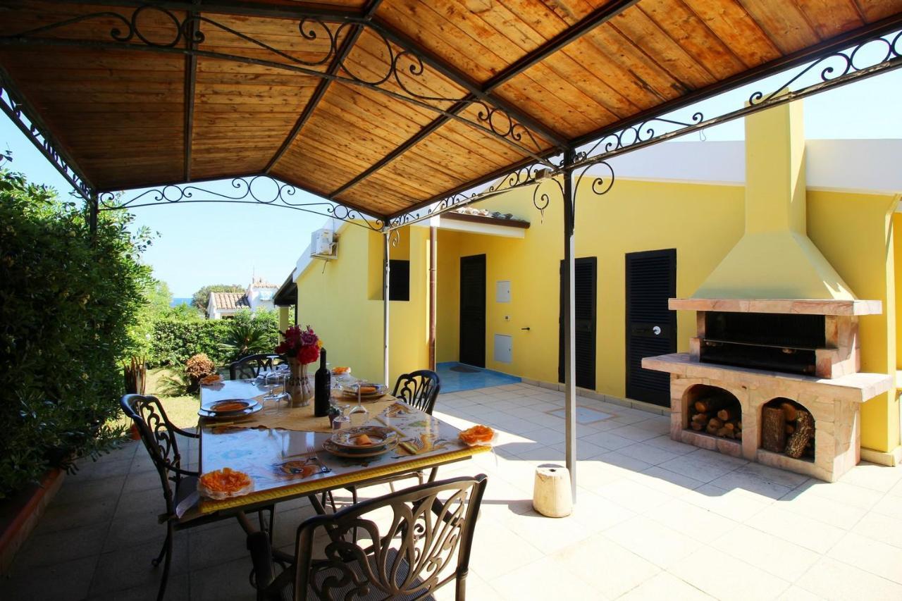 Villa Azzurra Nel Centro Di Costa Rei Luaran gambar
